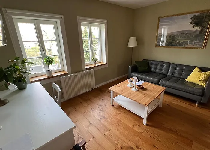 001 Harleshausen アパート *